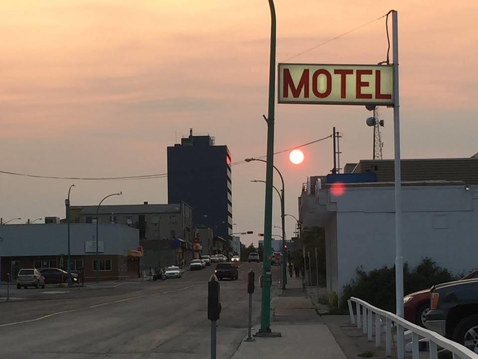 Northern Lites Motel Yellowknife Extérieur photo
