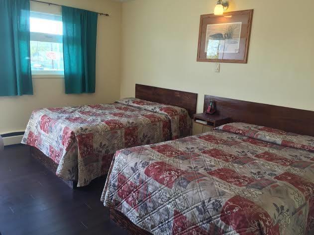 Northern Lites Motel Yellowknife Extérieur photo
