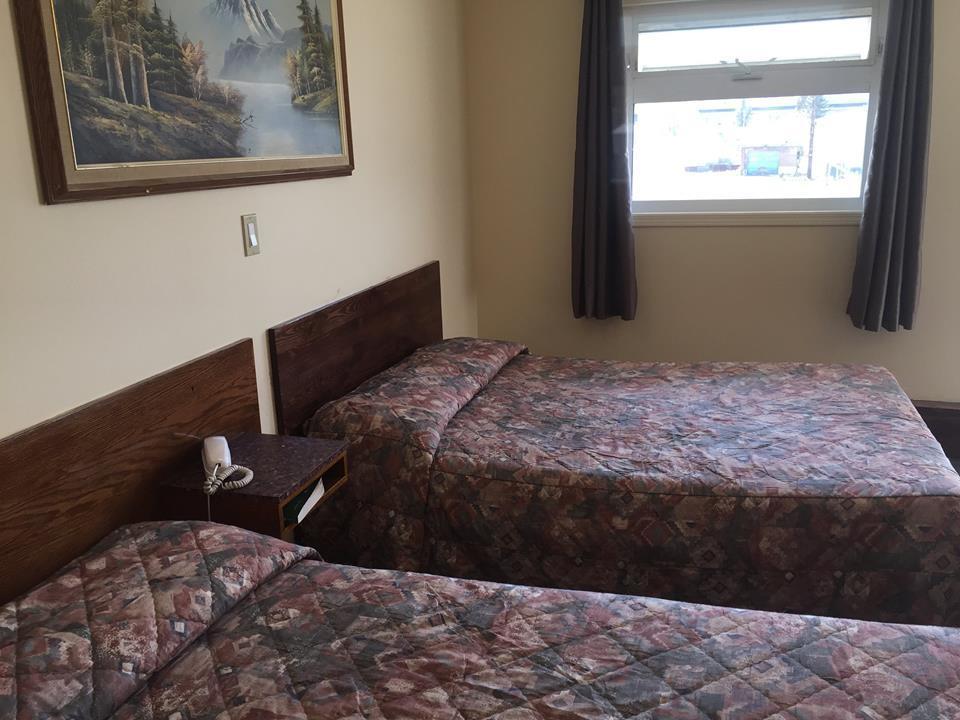 Northern Lites Motel Yellowknife Extérieur photo