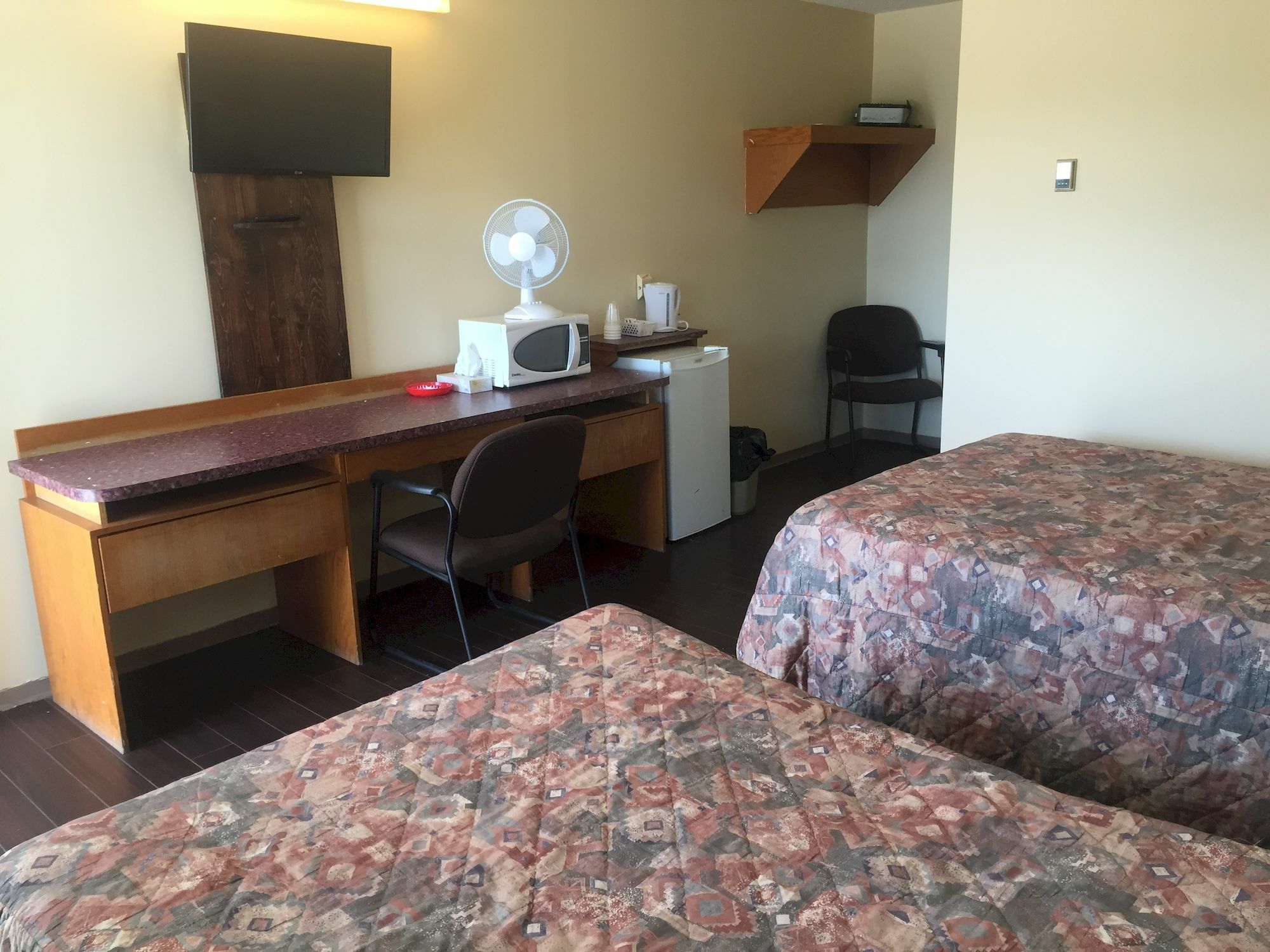 Northern Lites Motel Yellowknife Extérieur photo